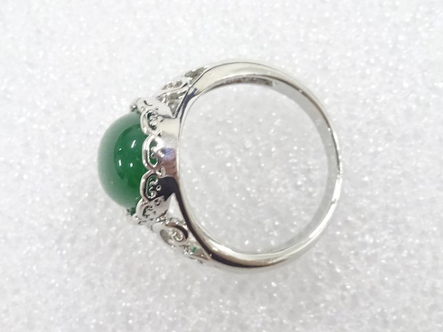  色石　指輪(11号)